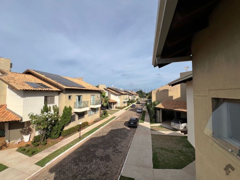 Sobrado em condomínio — Jardim Veraneio, Campo Grande MS