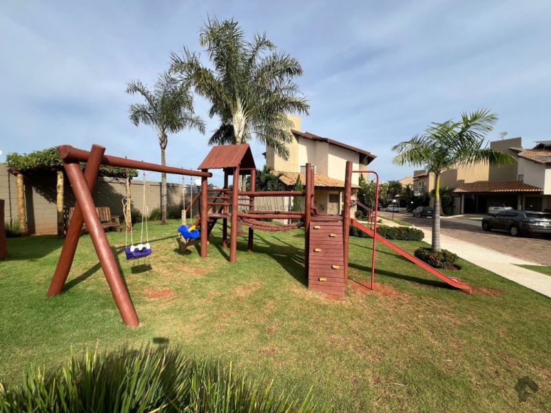 Sobrado em condomínio — Jardim Veraneio, Campo Grande MS